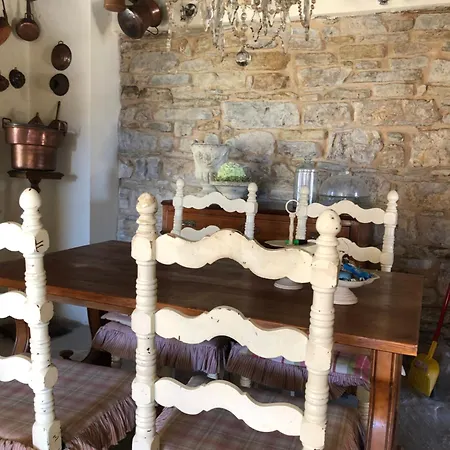 Chalé Suggestivo Casale In Collina Cassano